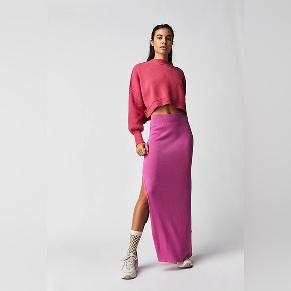 Free People Golden Hour Hot Pink Knitted Side Slit Maxi Skirt Size M NEW - Picture 1 of 3